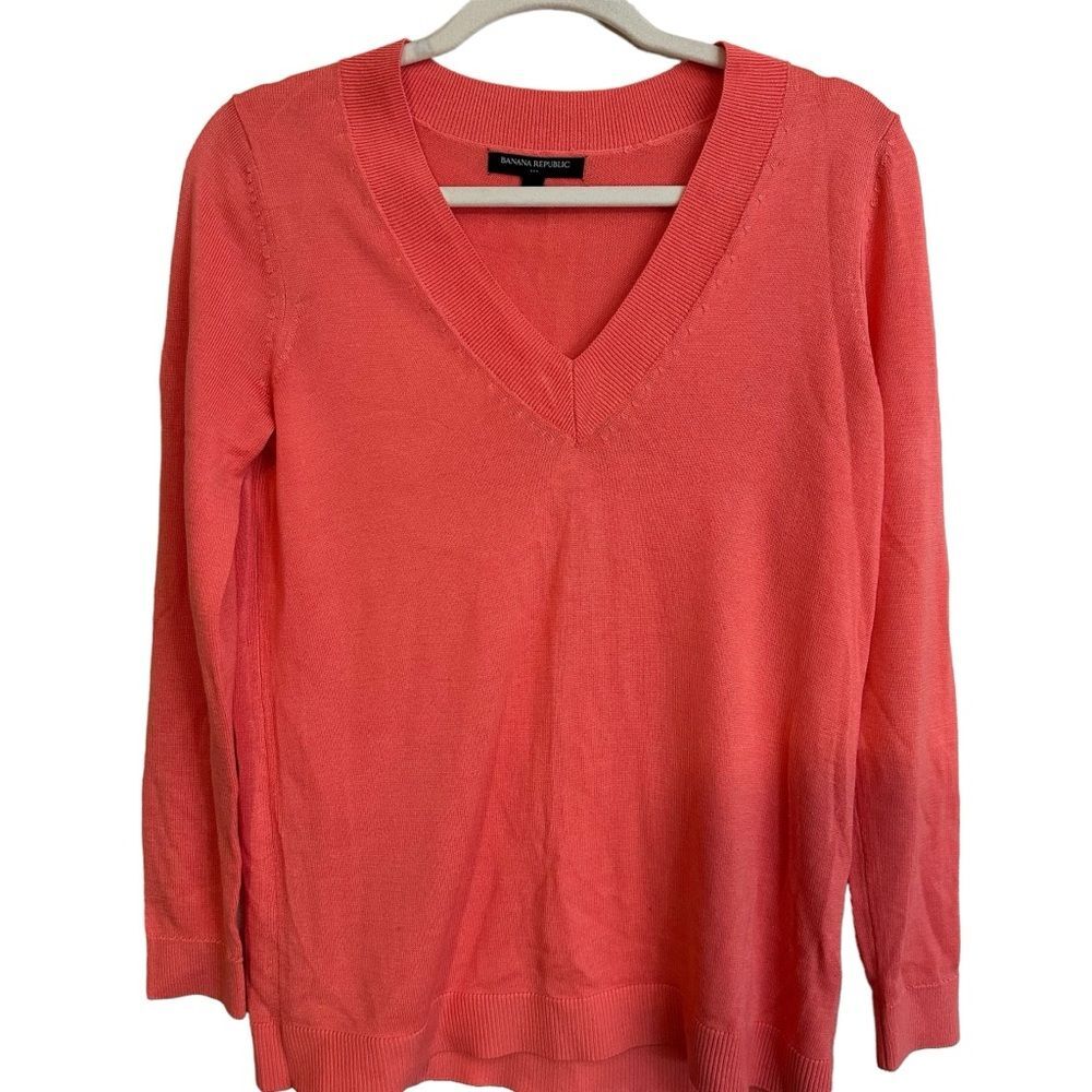 Banana‎ Republic Factory Coral V-Neck Lightweight Sweater Size Small